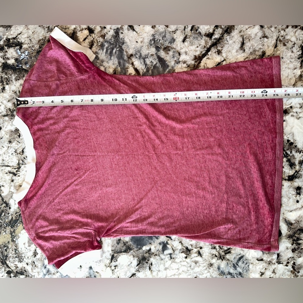 PINK Victoria's Secret Tshirt - Picture 5 of 5